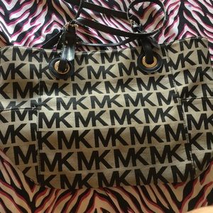 Mk purse